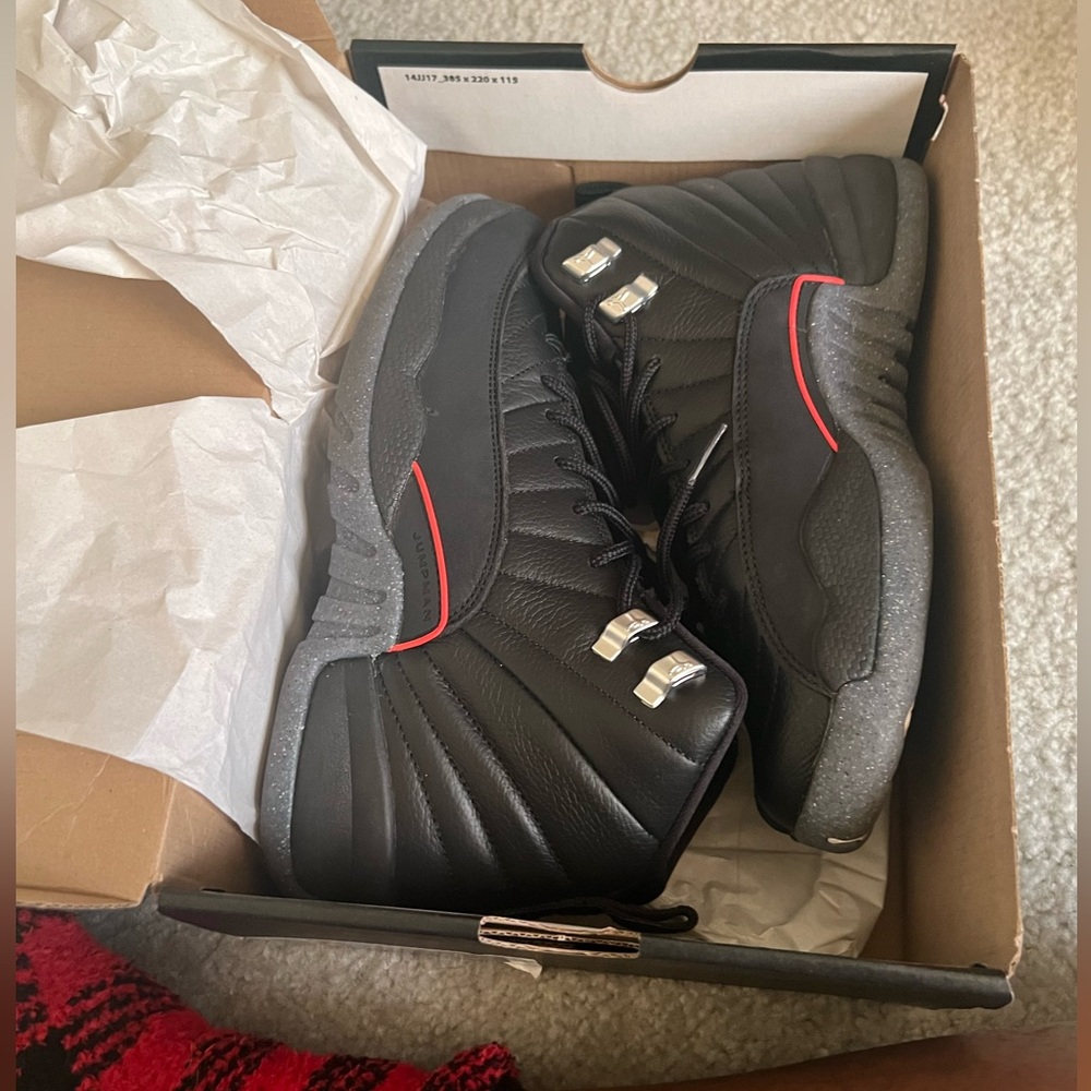 Air Jordan Retro 12 Black and Red 6.5Y